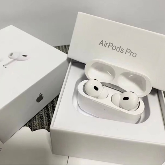 Apple AirPods Pro - Sleek White Design